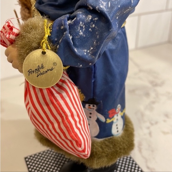 ❤️🎄 DEPT 56 | Clothtique Possible Dreams Santa | Dressed For The Holidays 🎄❤️ - Picture 8 of 10